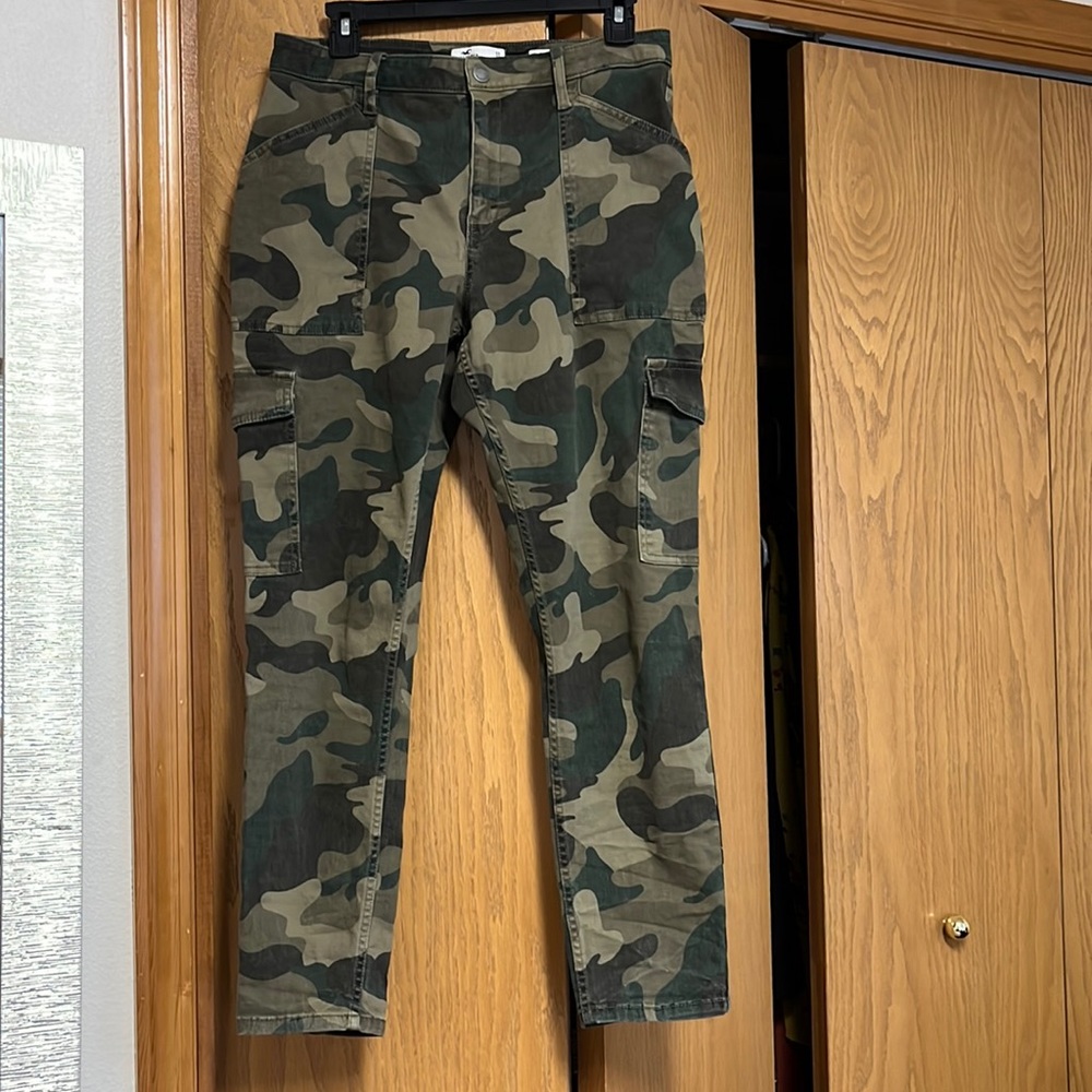 Hollister high-rise super skinny army pantd